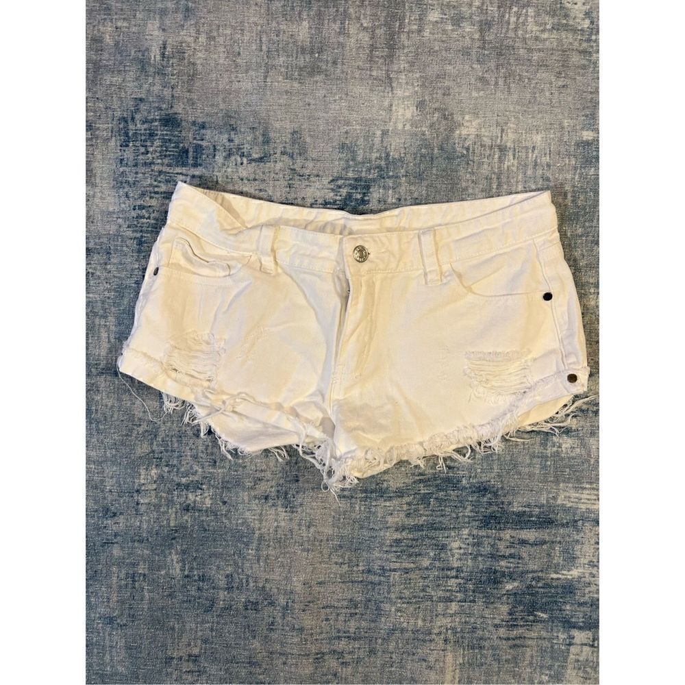 Shein White Distressed Denim Cutoff Shorts Medium / Size 6